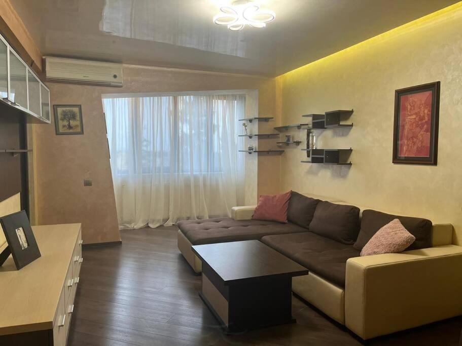 Apartament Theta- Langa Centru, Cada Hidromasaj Sučava Exteriér fotografie